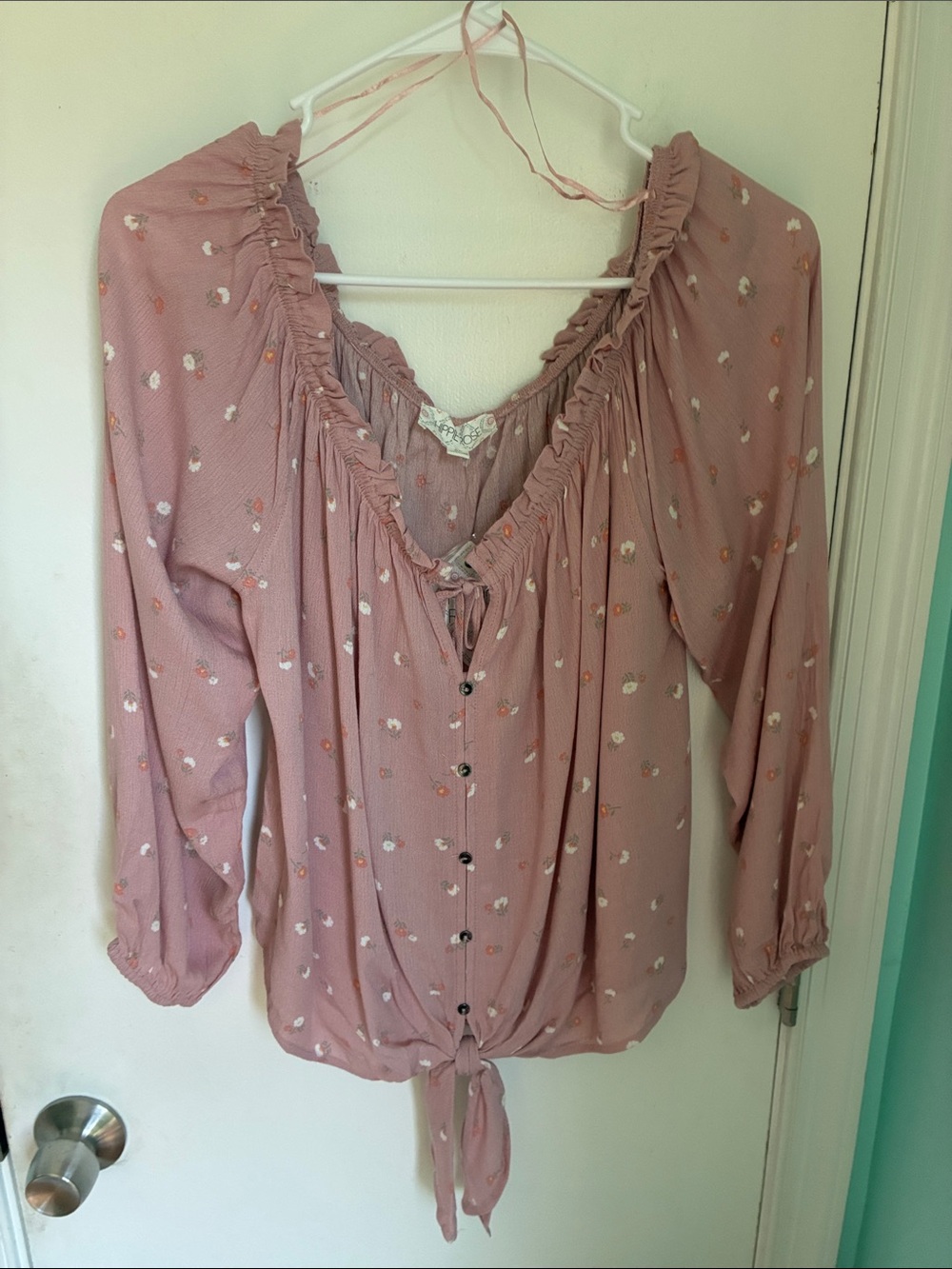 Women's Hippie Rose Ruffle Tie-Front Blouse NWT